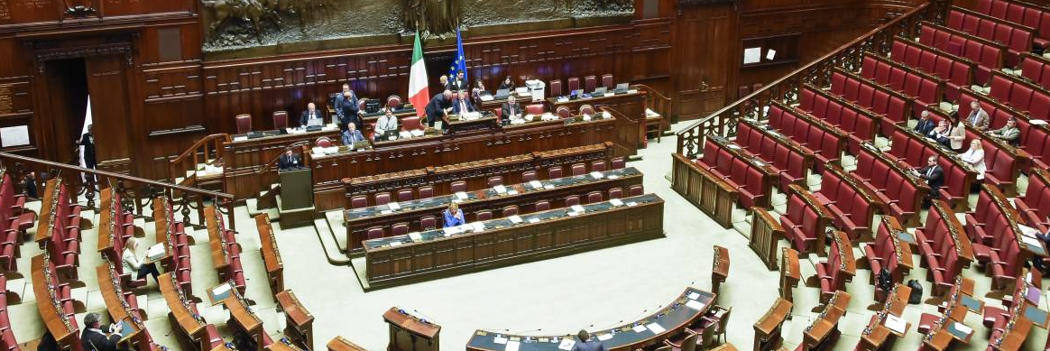 Dietrofront sull’aumento degli stipendi dei ministri