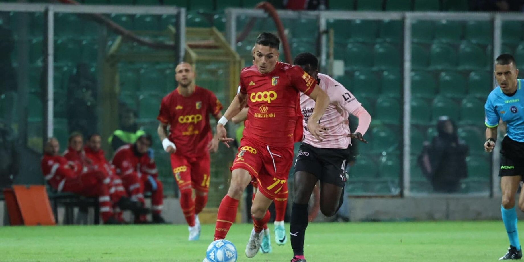 Katseris verso la Ligue 1, il Catanzaro punta Luca Moro. Cosenza su Krajnc