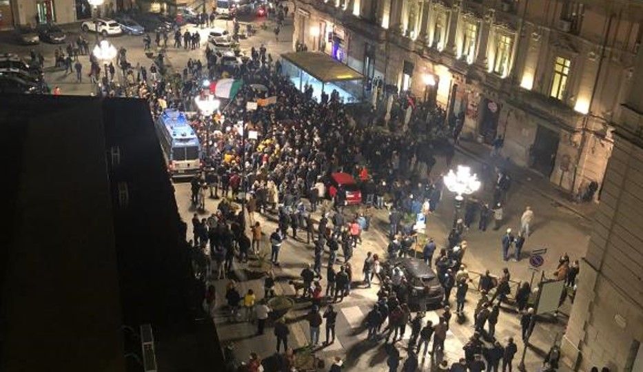Catanzaro, manifestazioni non autorizzate. Chiuse le indagini per 54 persone