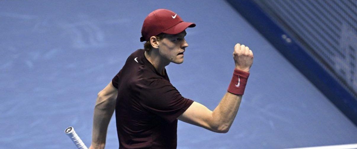 Sinner è il Maestro: in finale sconfitto Alcaraz