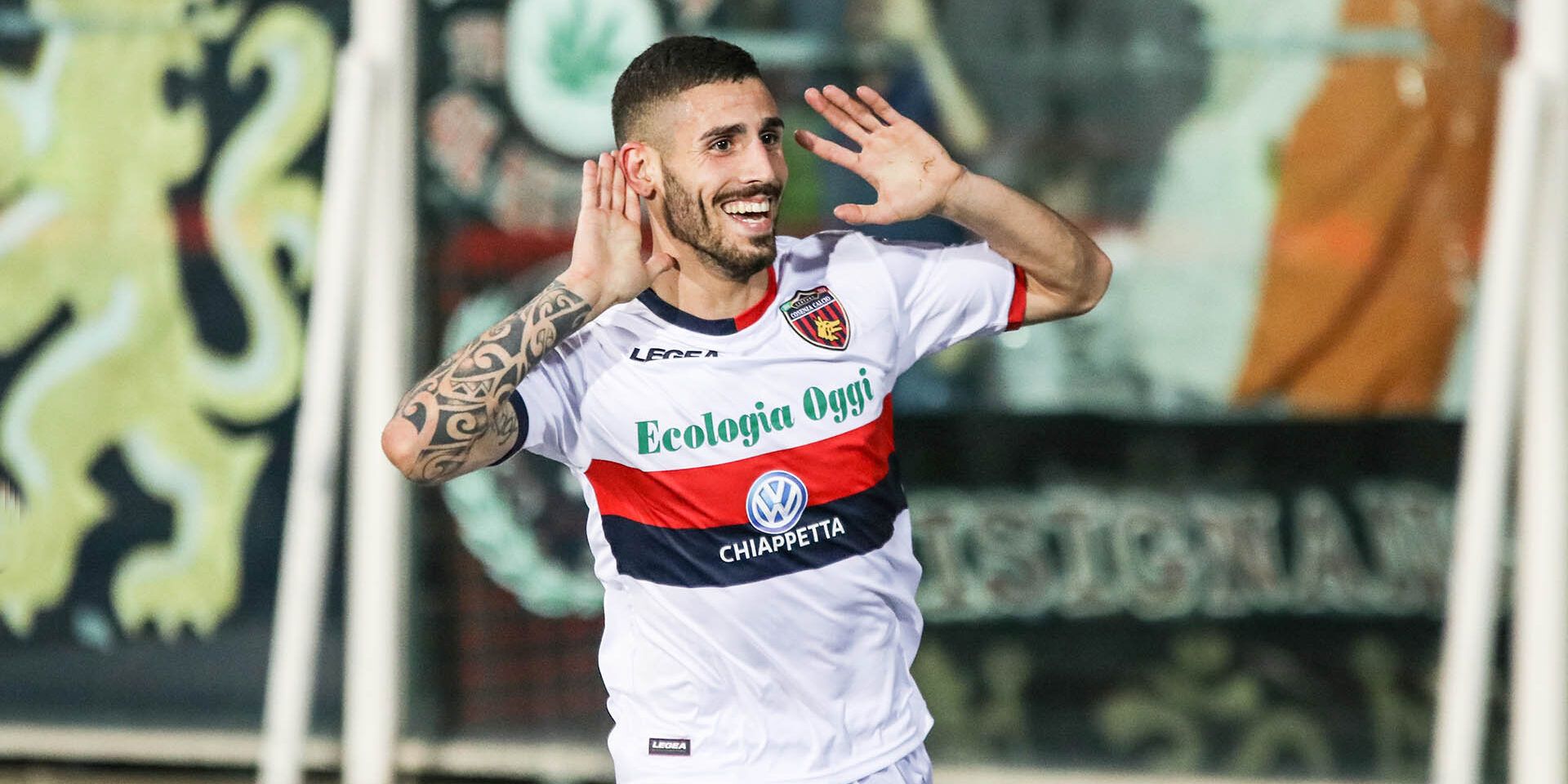 Le 100 presenze di Tutino con la maglia del Cosenza: «Alla ricerca di nuovi traguardi»