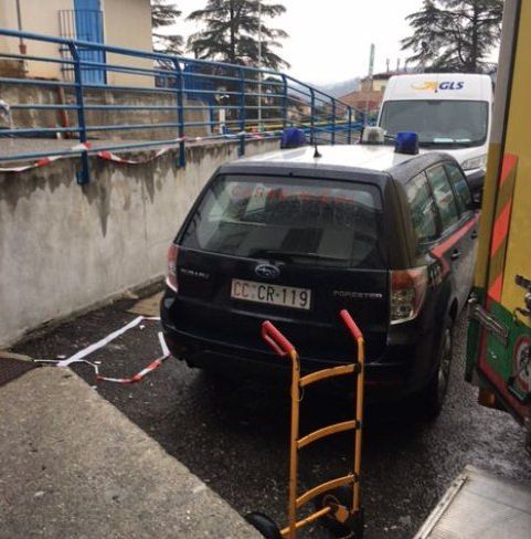 Ispezione dei carabinieri nella farmacia dell'Annunziata – FOTO e VIDEO