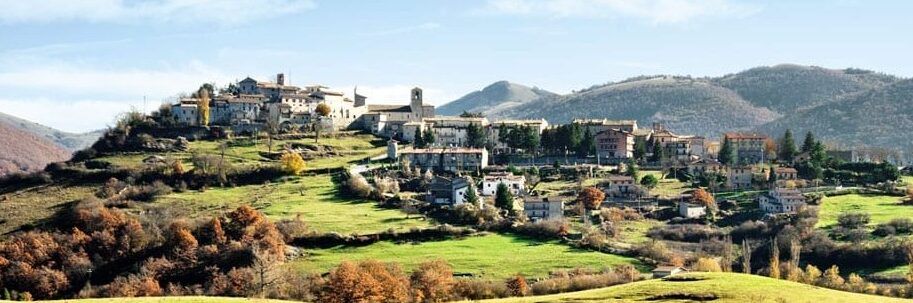 Modello Venezia, un intero borgo umbro affittato per un matrimonio