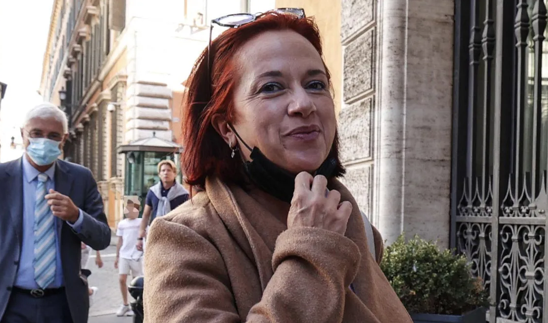 Granato “no-green pass” non demorde e rilancia: «Andrò a Trieste»