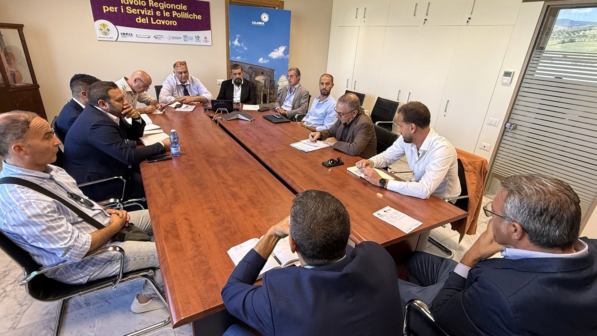 Tis, incontro in Regione tra i sindacati e l’assessore Calabrese