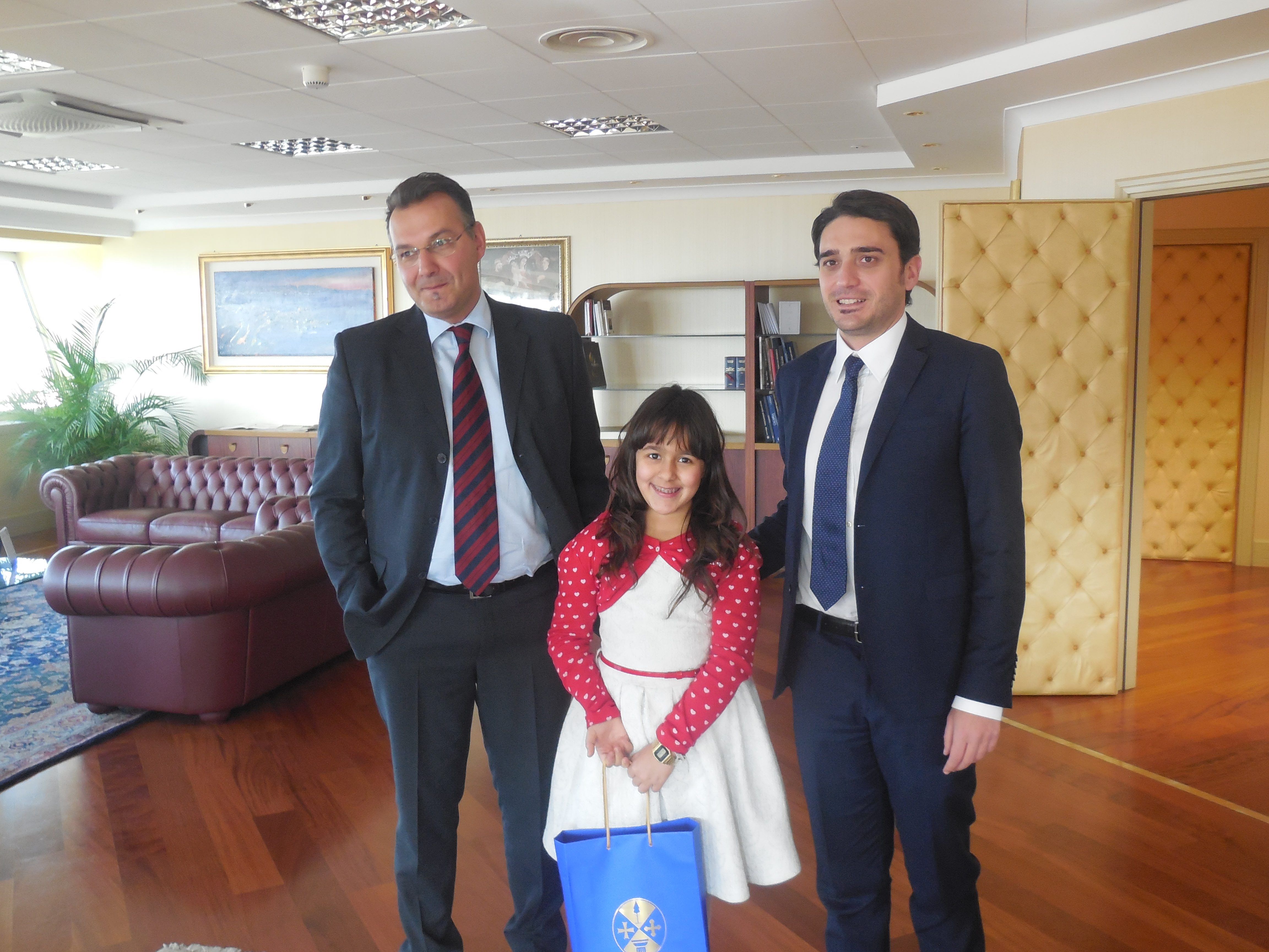 Raffaella, piccola grande artista in consiglio regionale