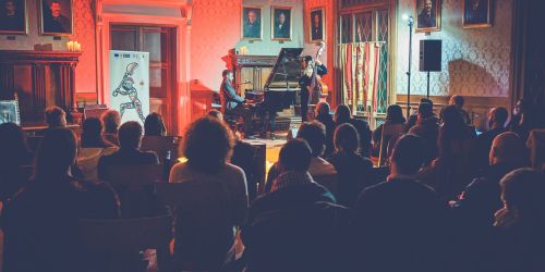 "A farla amare comincia tu"