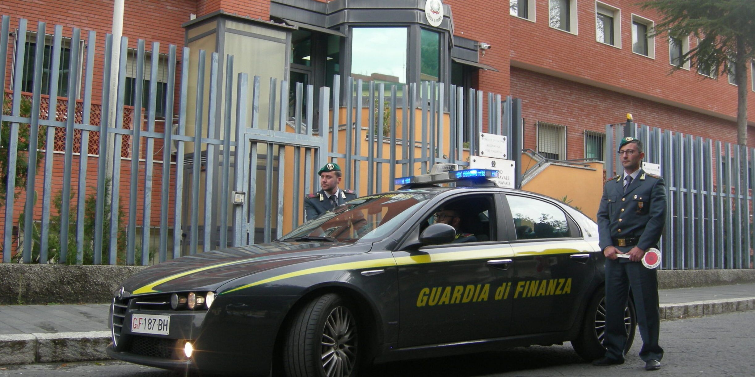 Attività finanziaria abusiva, denunce anche in Calabria