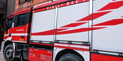 incendio furgone reggio
