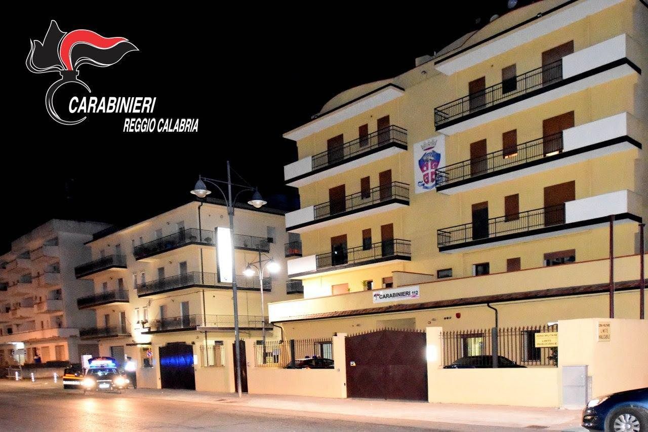 Minacciava l'ex compagna con richieste estorsive, arrestato a San Ferdinando