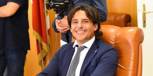 Equo compenso, Politano: «Riduzione Irpef e Welfare necessarie per la ripartenza»