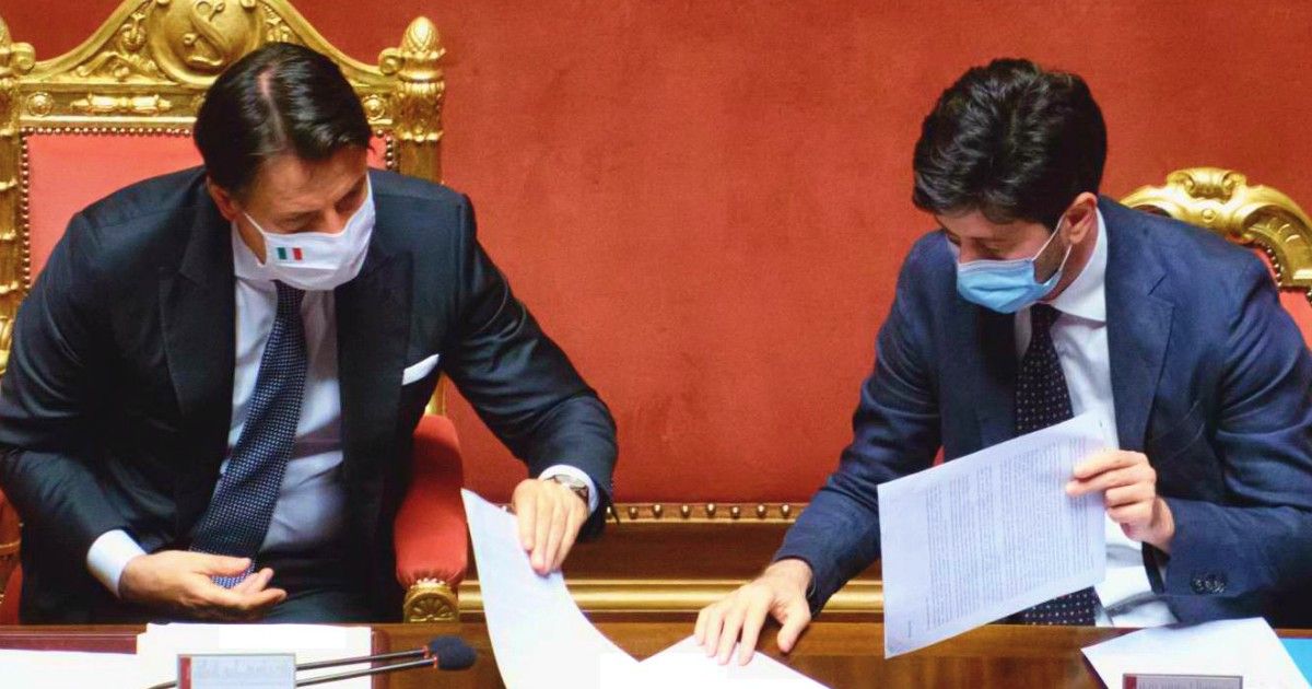 Covid, chiusa inchiesta della procura di Bergamo: indagati Conte e Speranza