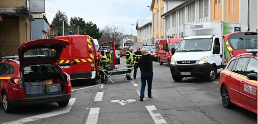 Francia, attacco con un coltello: un morto