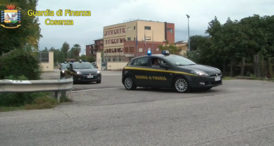 Blitz contro il caporalato tra Calabria e Basilicata, arrestate 52 persone – VIDEO