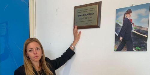 maria-pansini-figlia-con-targa