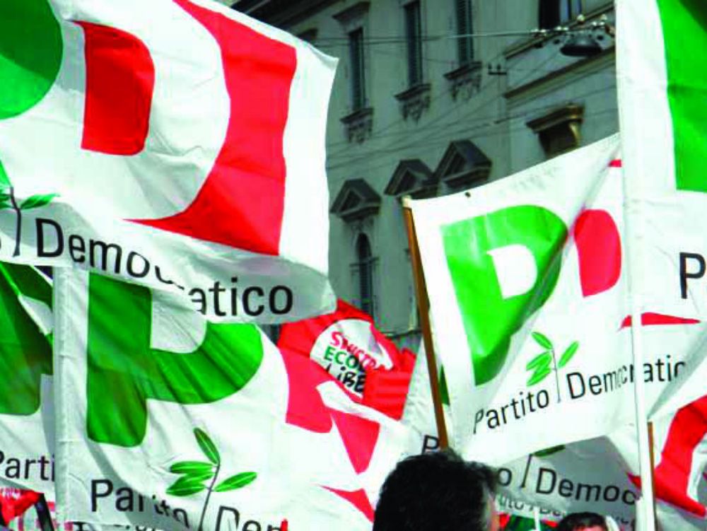 Pd, piovono critiche sul segretario catanzarese