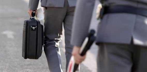 Catanzaro, incassavano la pensione dei parenti morti: oltre 40 denunce