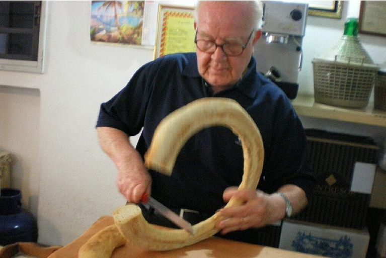 Addio a "Pepè le Rouge", principe del morzello