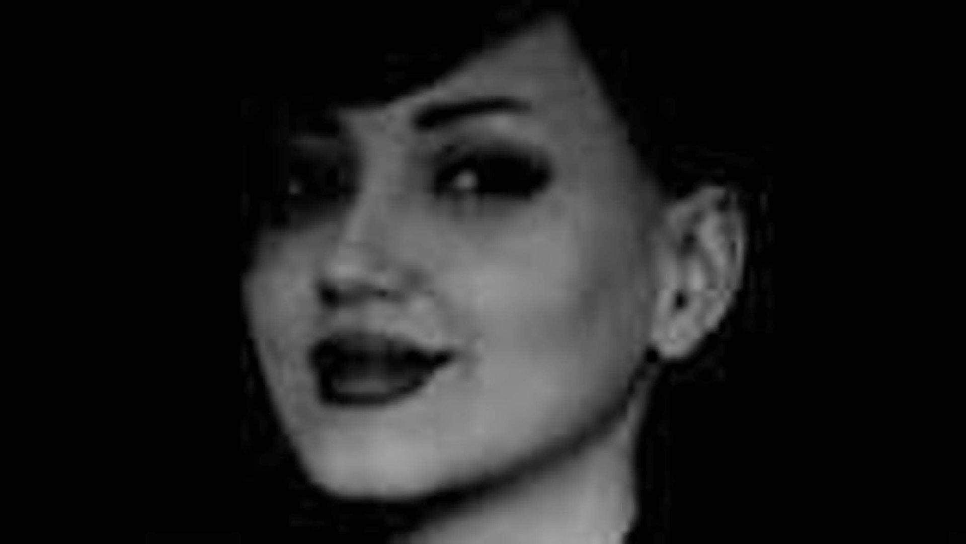 Attivista curda arrestata a Crotone, Maysoon Majidi inizia lo sciopero della fame