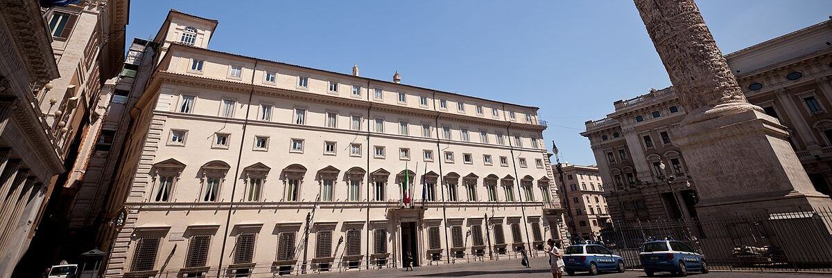 Manovra, aumenta lo stipendio dei ministri non parlamentari