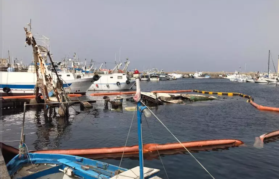 Maltempo, affonda barca nel Palermitano: 15 salvi e 7 dispersi