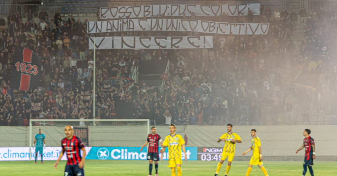 Domani Casertana-Crotone, via alla vendita dei biglietti per il settore ospiti