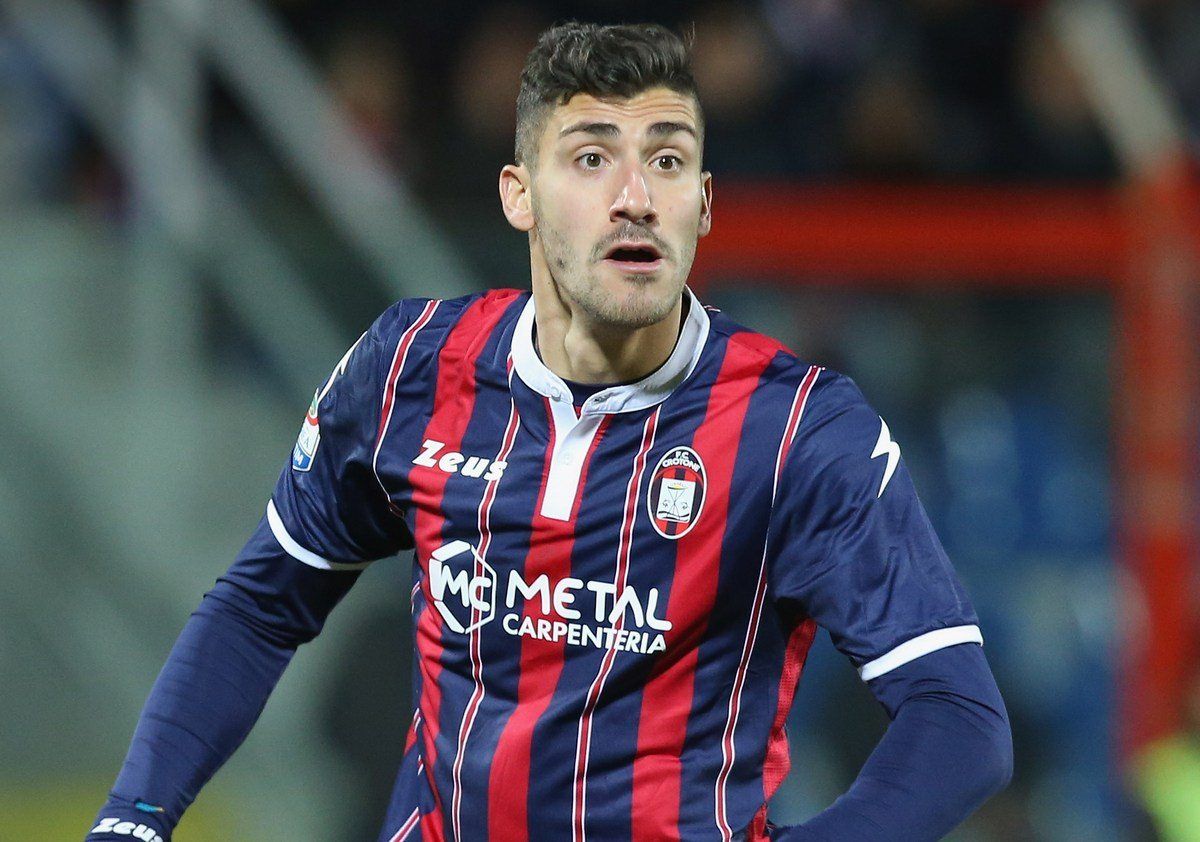 Trotta giocherà ancora con il Crotone