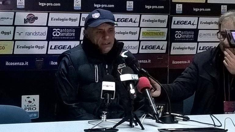 LEGA PRO | Derby fatale, il Cosenza esonera Roselli