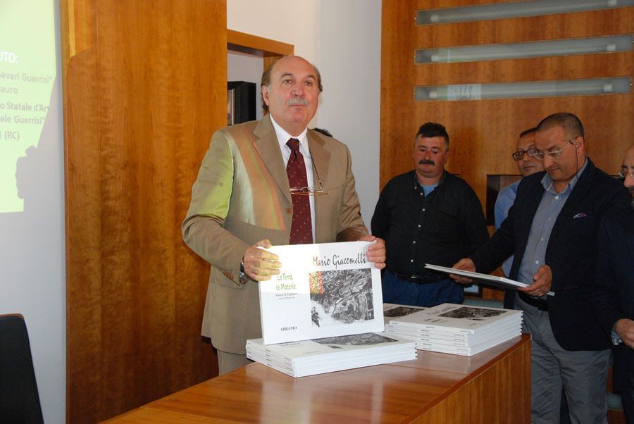 Arsac, il "caso Antonucci" segnalato all'Anticorruzione regionale