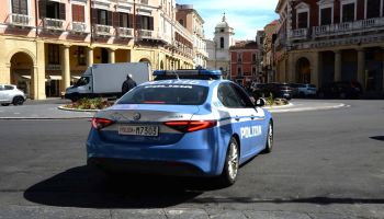 Crotone, controlli a tappeto della polizia a Cirò Marina e nel capoluogo