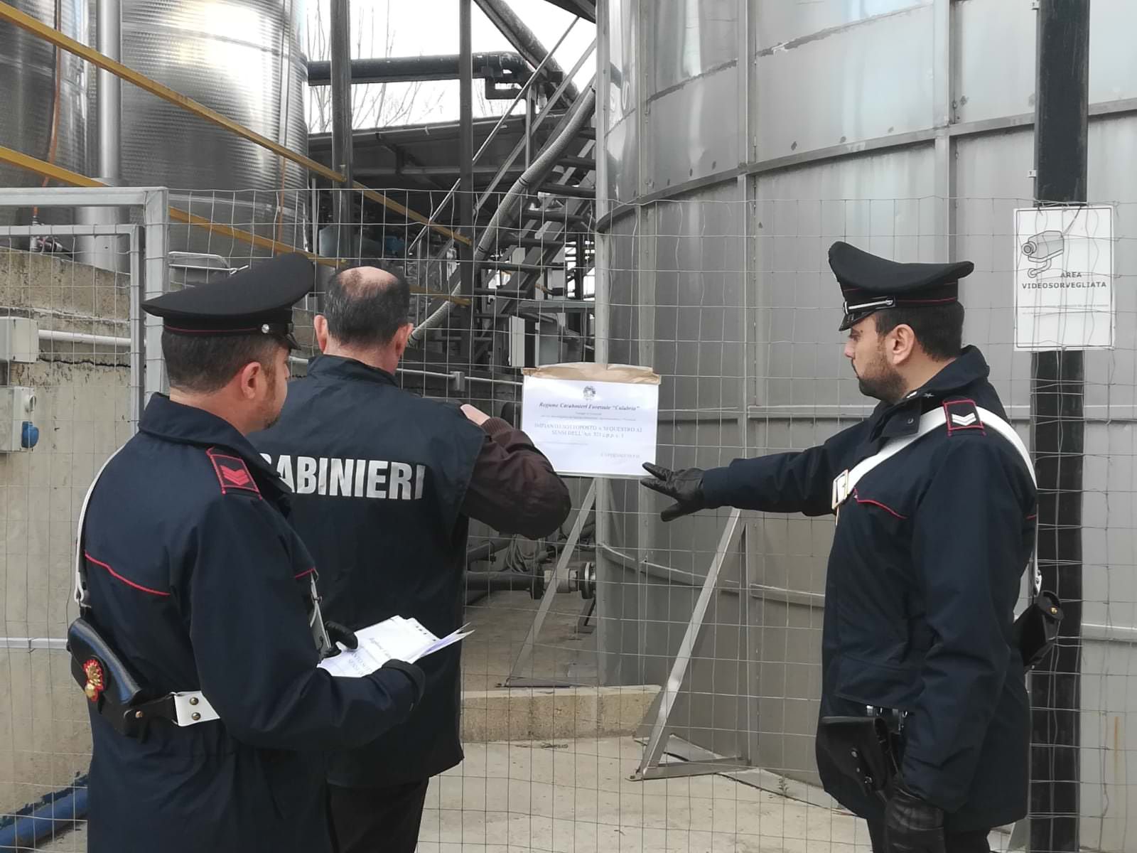 Veleni nel Crati, stop di un anno per la società che gestisce il depuratore di Bisignano