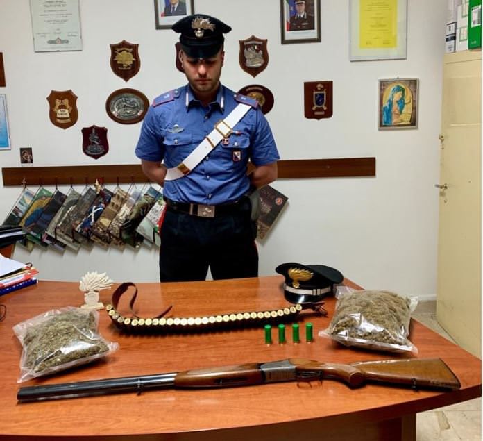 Litiga con il nipote e lo minaccia con armi, arrestato 47enne a Isola