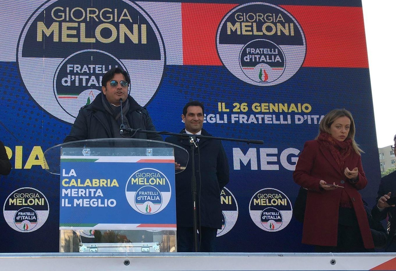 Rifiuti, Rapani: «Attendiamo risposte dal sindaco di Corigliano Rossano»