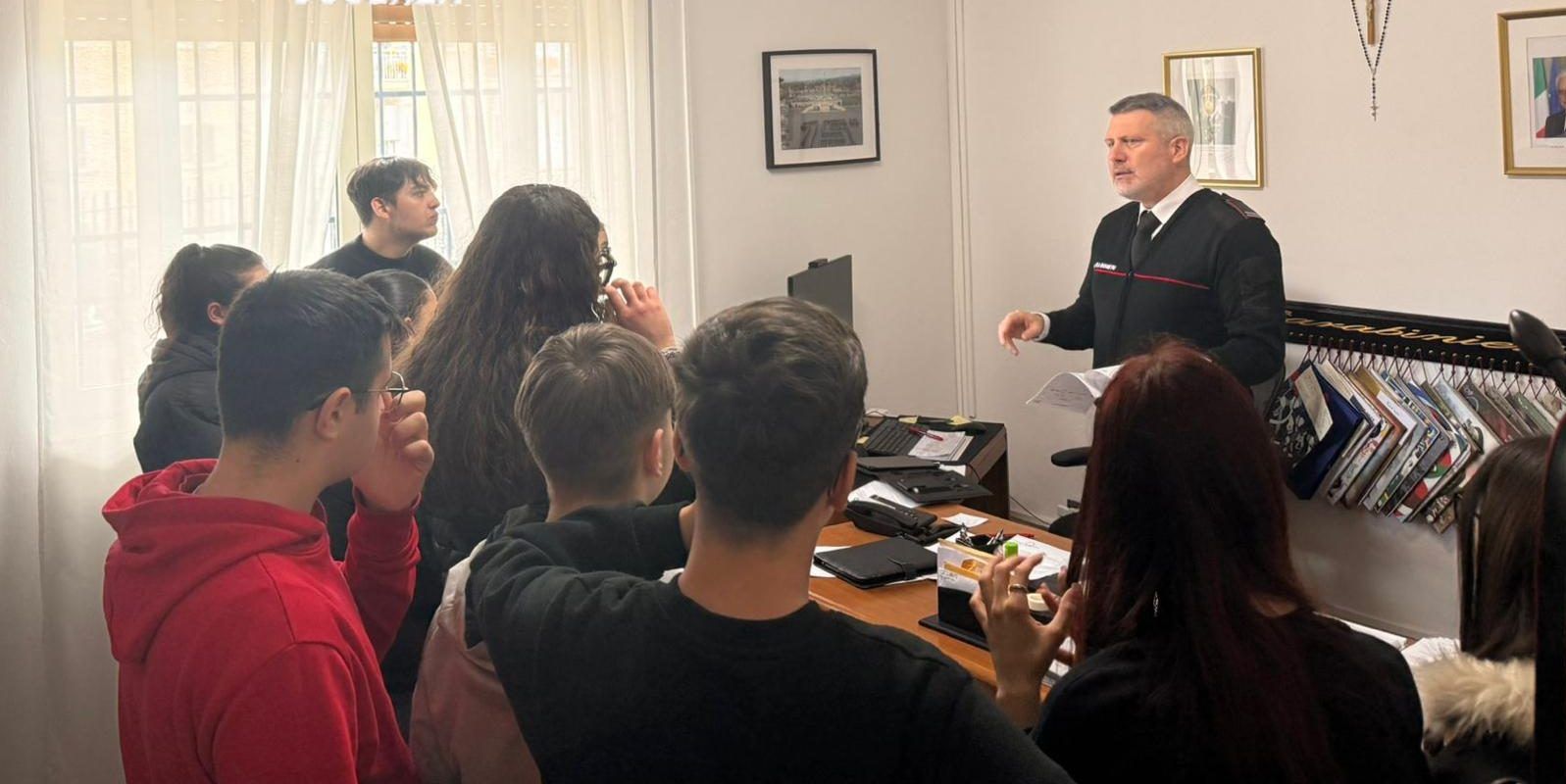 Cultura della legalità, i carabinieri di Lungro accolgono gli studenti delle scuole superiori