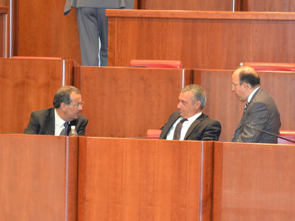 Salerno respinge le accuse: lsu/lpu garantiti per tutto il 2013