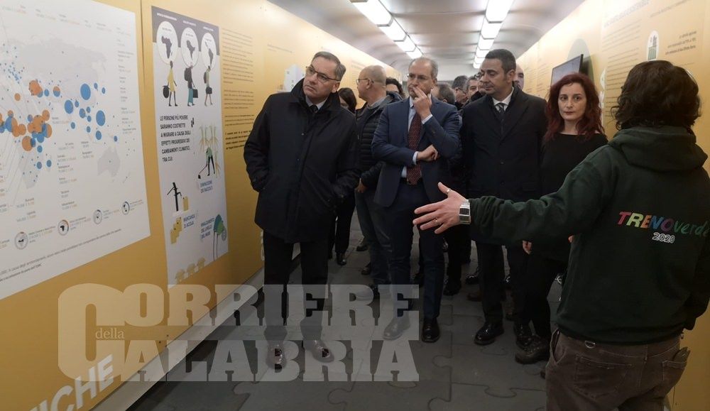 Il Treno Verde di Legambiente e Fs fa tappa a Lamezia: «In Calabria 27 nuovi treni "green"»