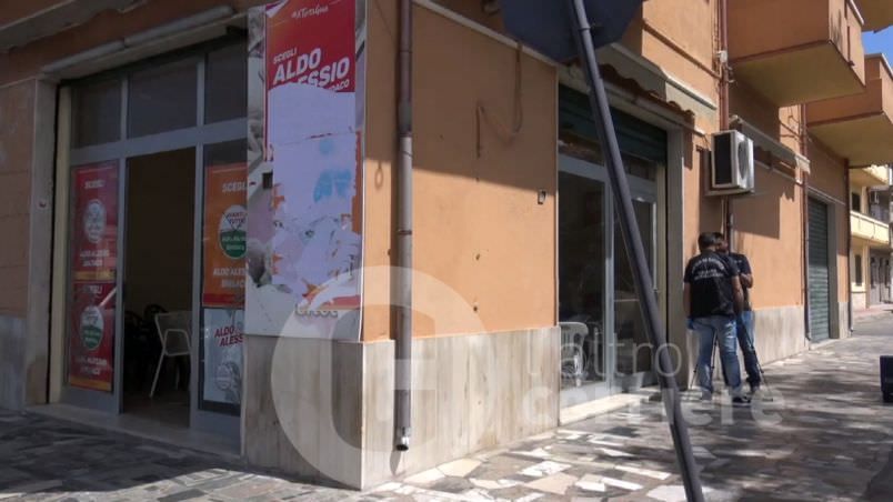 Gioia Tauro, raid notturno nella sede di una lista di Alessio