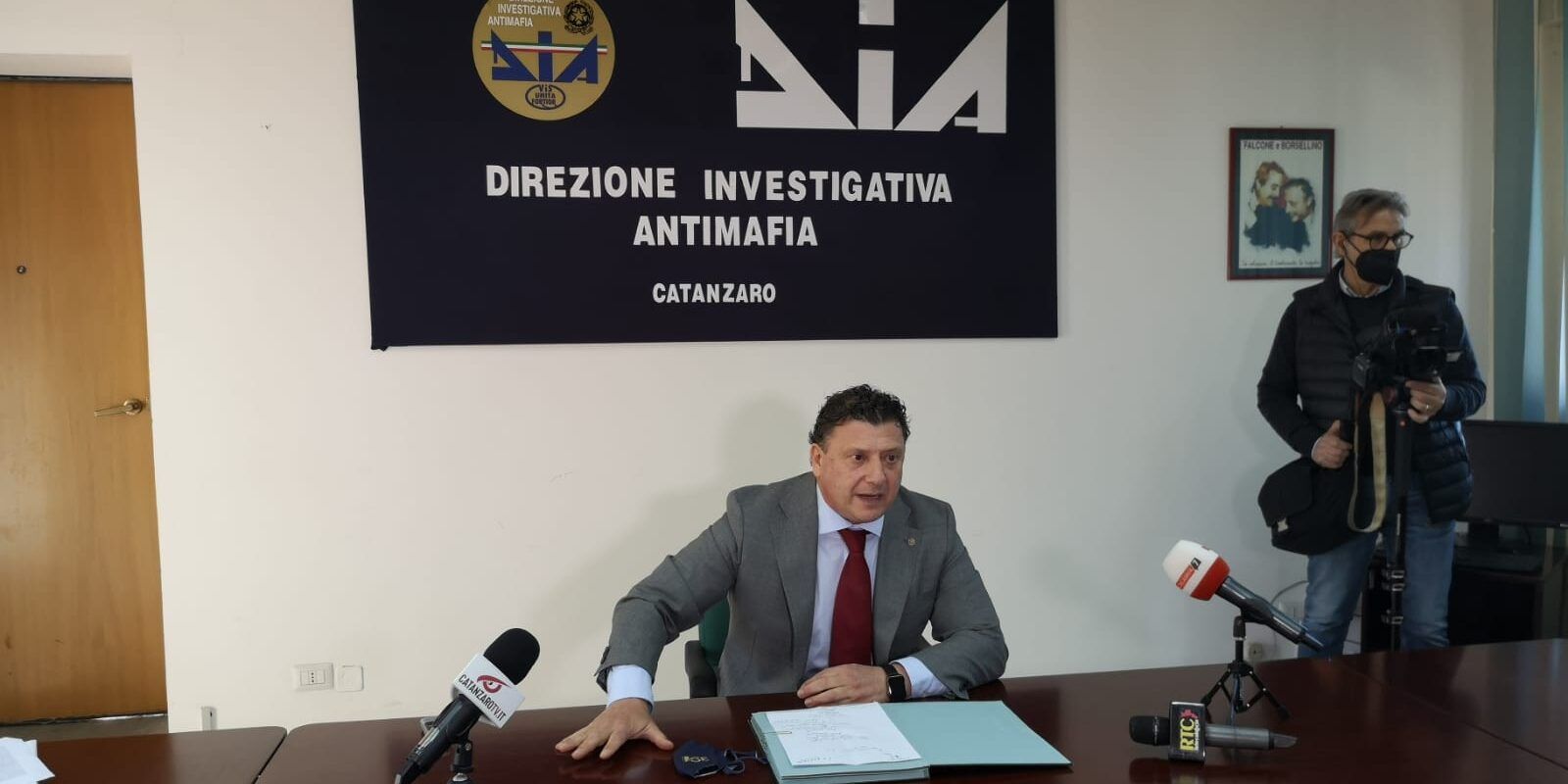 Dia, il direttore Fazio: «In pandemia la ‘ndrangheta ha rilevato imprese in crisi»