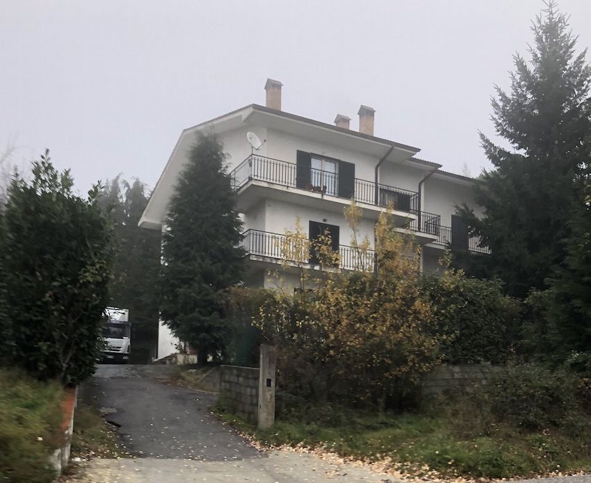 L’imbarazzo di Aiello per la villa abusiva: «Cosa ho detto a Di Maio? Che faccio trekking»