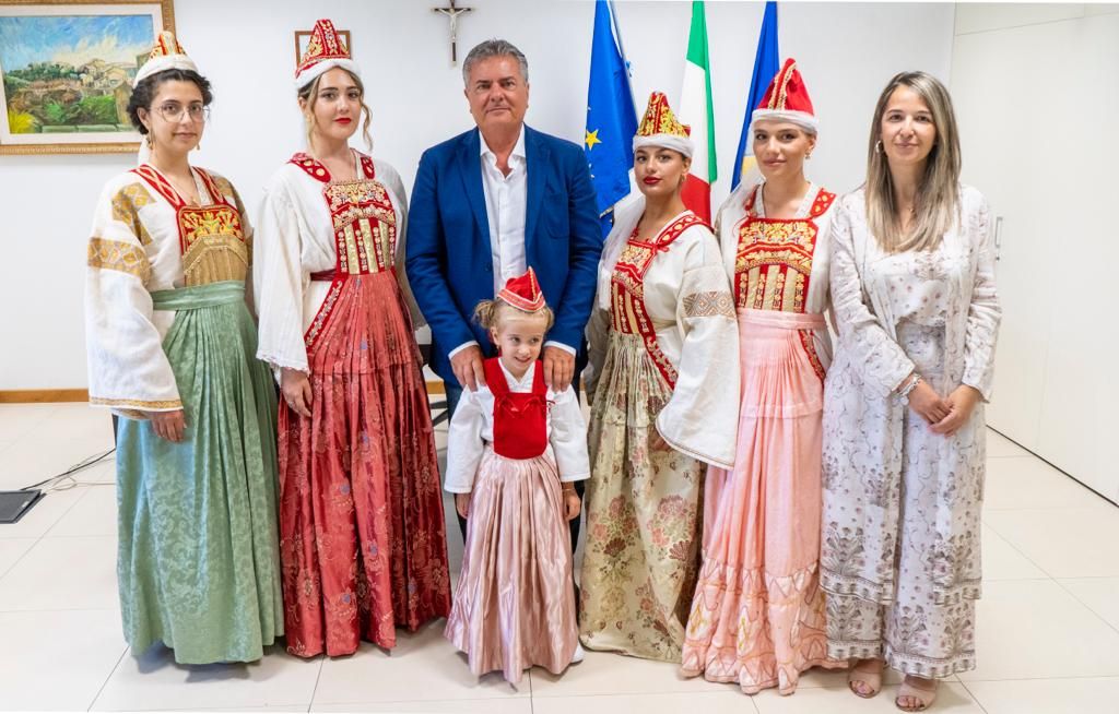 Caraffa, Mancuso incontra la comunità arbëreshë: «Identità di cui andar fieri»