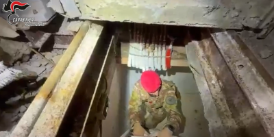 San Luca, scoperto un bunker segreto in una abitazione – VIDEO