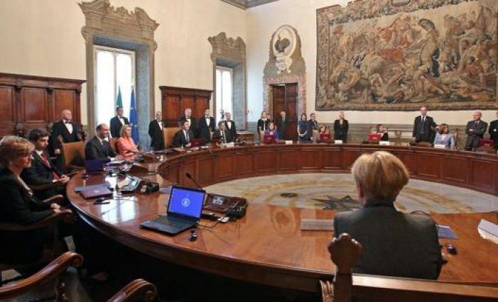 Nomina Scura, soddisfatti Pd e Ncd. Il M5S grida all'inciucio