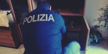 Lamezia, la mappa dello spaccio di eroina e cocaina: il “tesoro” nascosto nel terreno e i rifornimenti dalla Locride – NOMI
