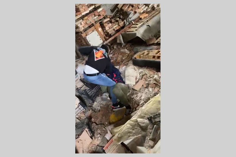 Brutale lite fra due ragazzi a Crotone finisce sui social, la Polizia li identifica