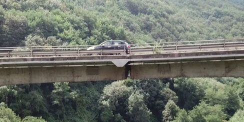 Cosenza, nuova chiusura del Ponte Cannavino. «La politica esprime il silenzio assenso»