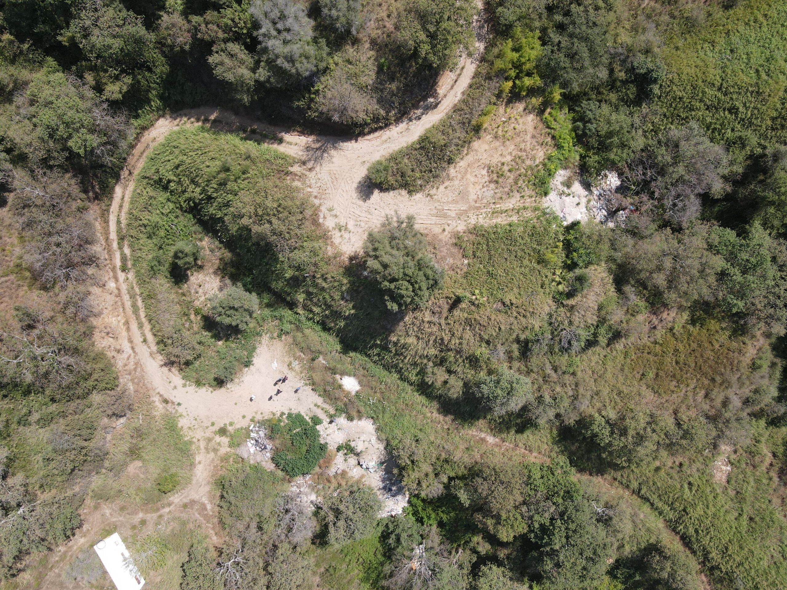 Area agricola a Ricadi trasformata in una discarica abusiva, abbandonati anche rifiuti pericolosi – VIDEO