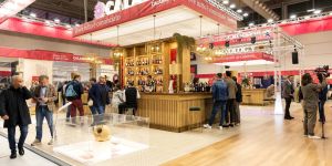 La Calabria al Vinitaly 2026, oltre 110 aziende presenti. Gallo: «Eccellenze e territorio in vetrina»