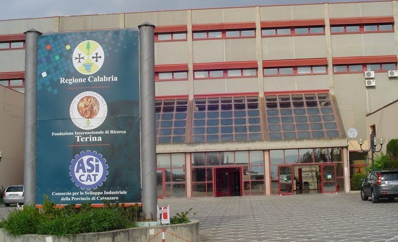 «Pagare i lavoratori della Fondazione Terina»