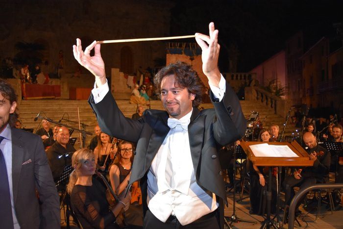 Politeama di Catanzaro, nel segno di Arlia e Mogol parte la stagione sinfonica