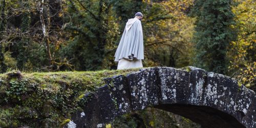 il monaco che vinse l'apocalisse scena